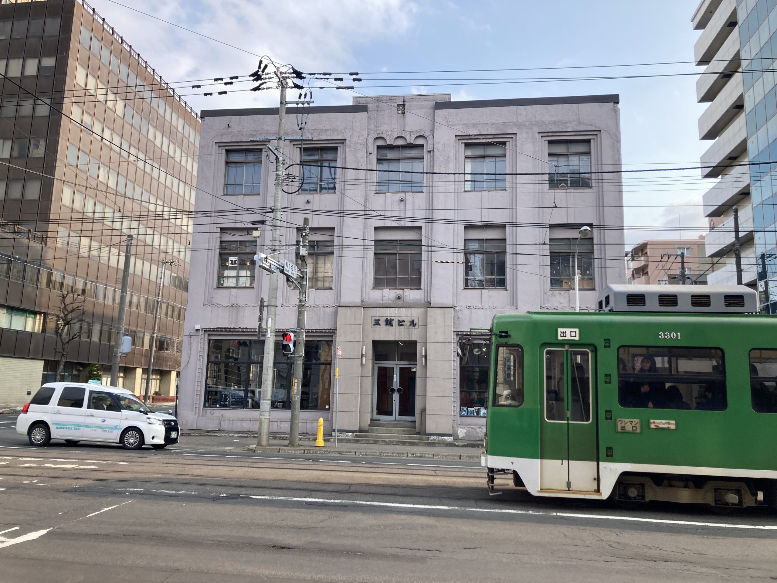 札幌景観資産
築100年のビルに入る
売買専門の不動産会社